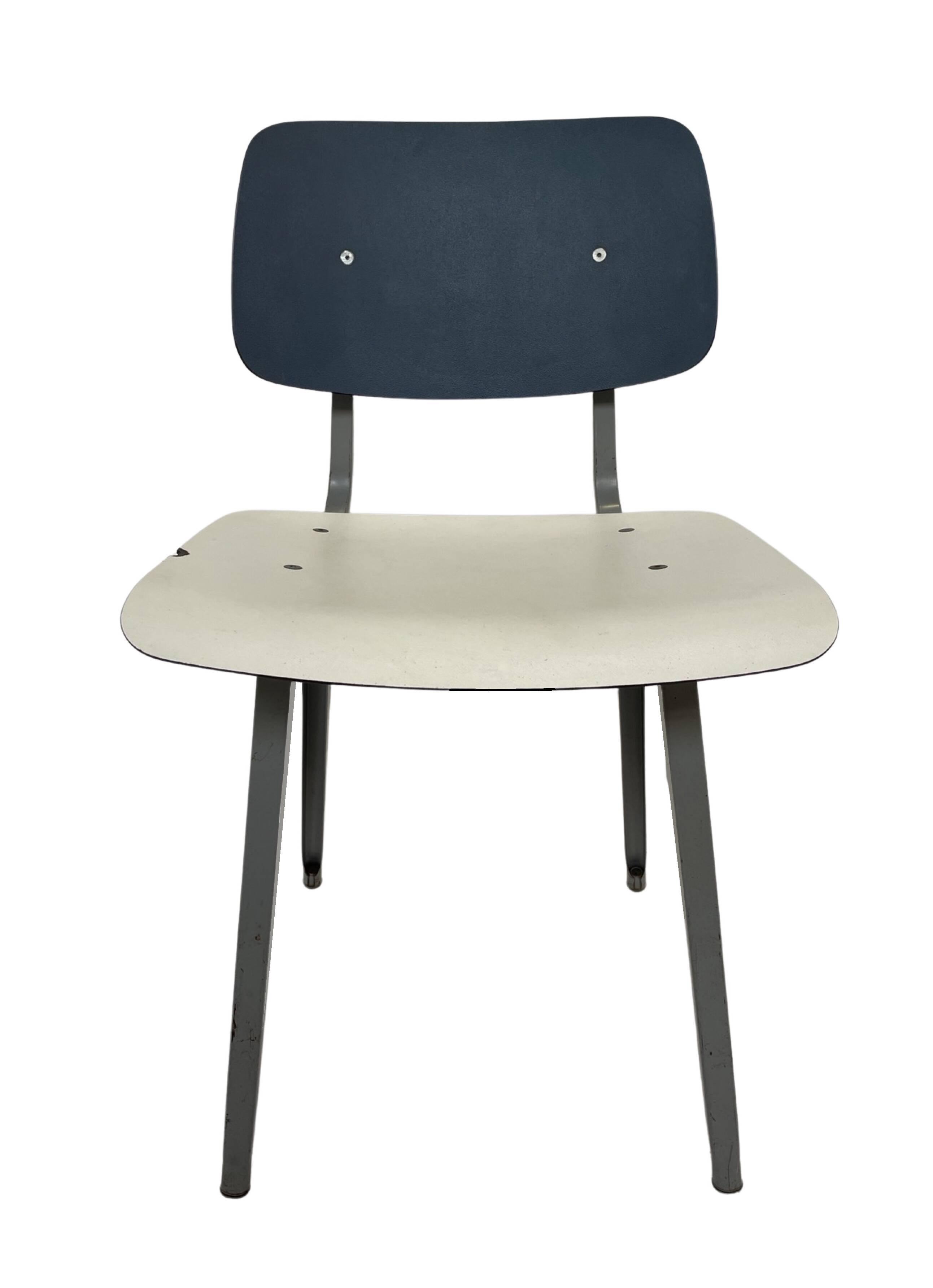 Vintage Friso Kramer Revolt chair for Ahrend de Cirkel 1960 Bi Colour