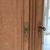 Mirror cabinet