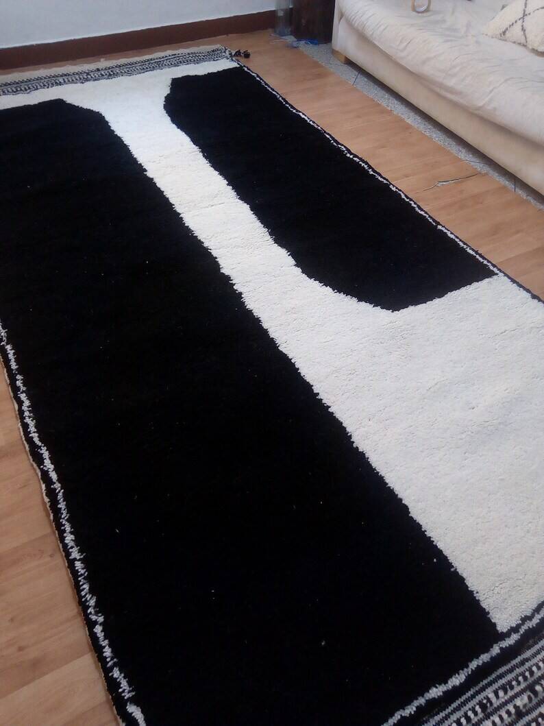 Tapis beni ourain en laine noir