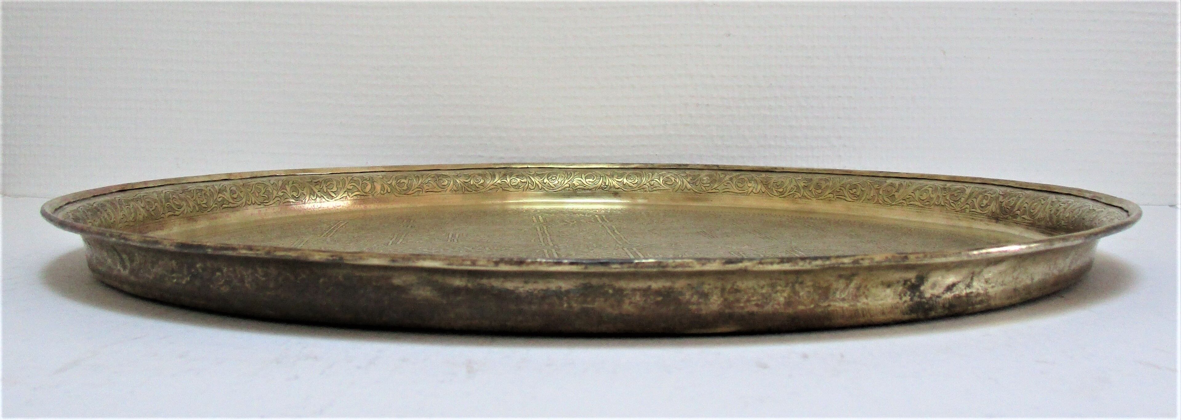 Oriental brass top leafy decoration xl diameter 48 cm vintage