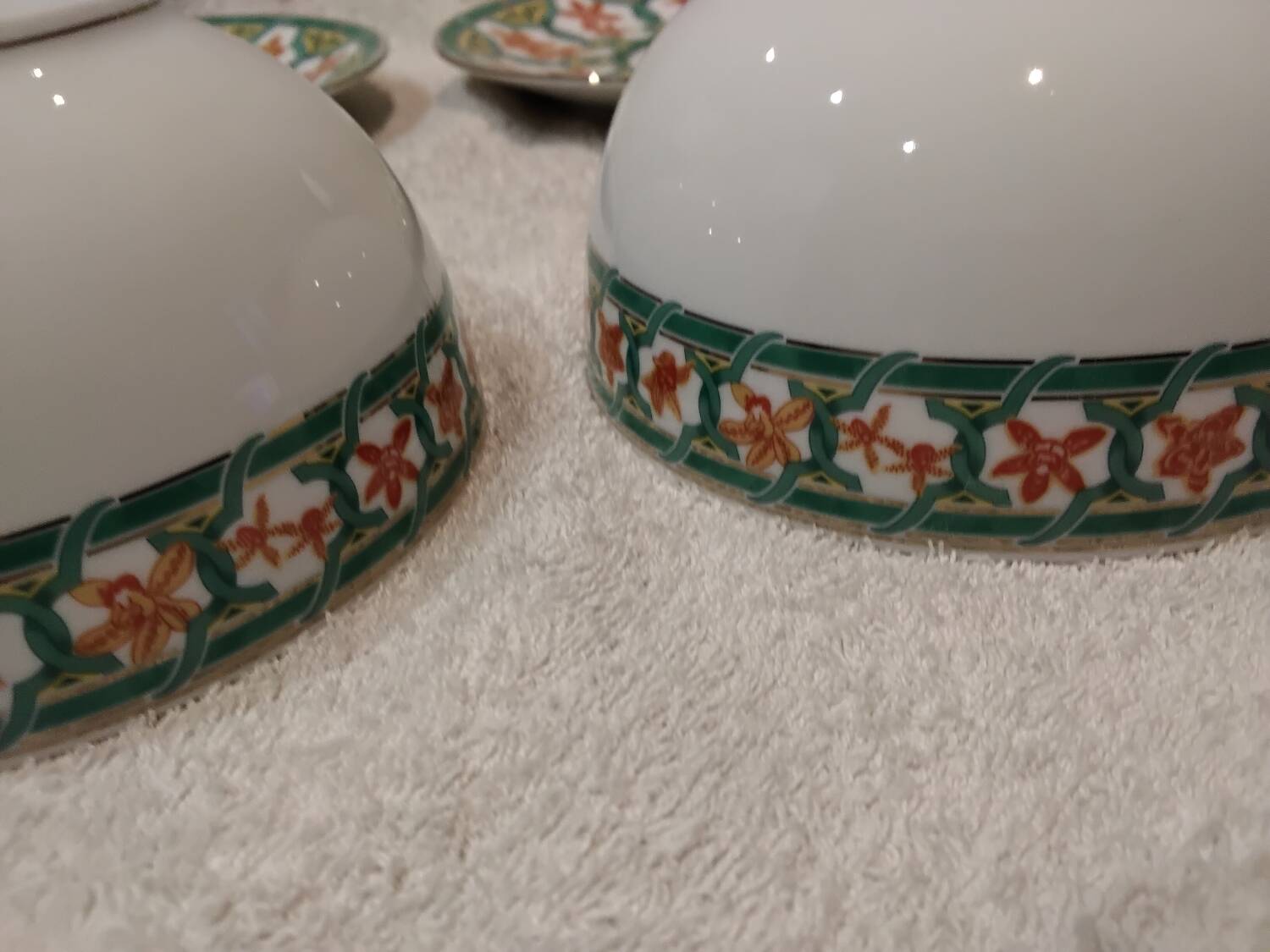 2 breakfast cups, 2 saucers, porcelain Christofle Oceana green.