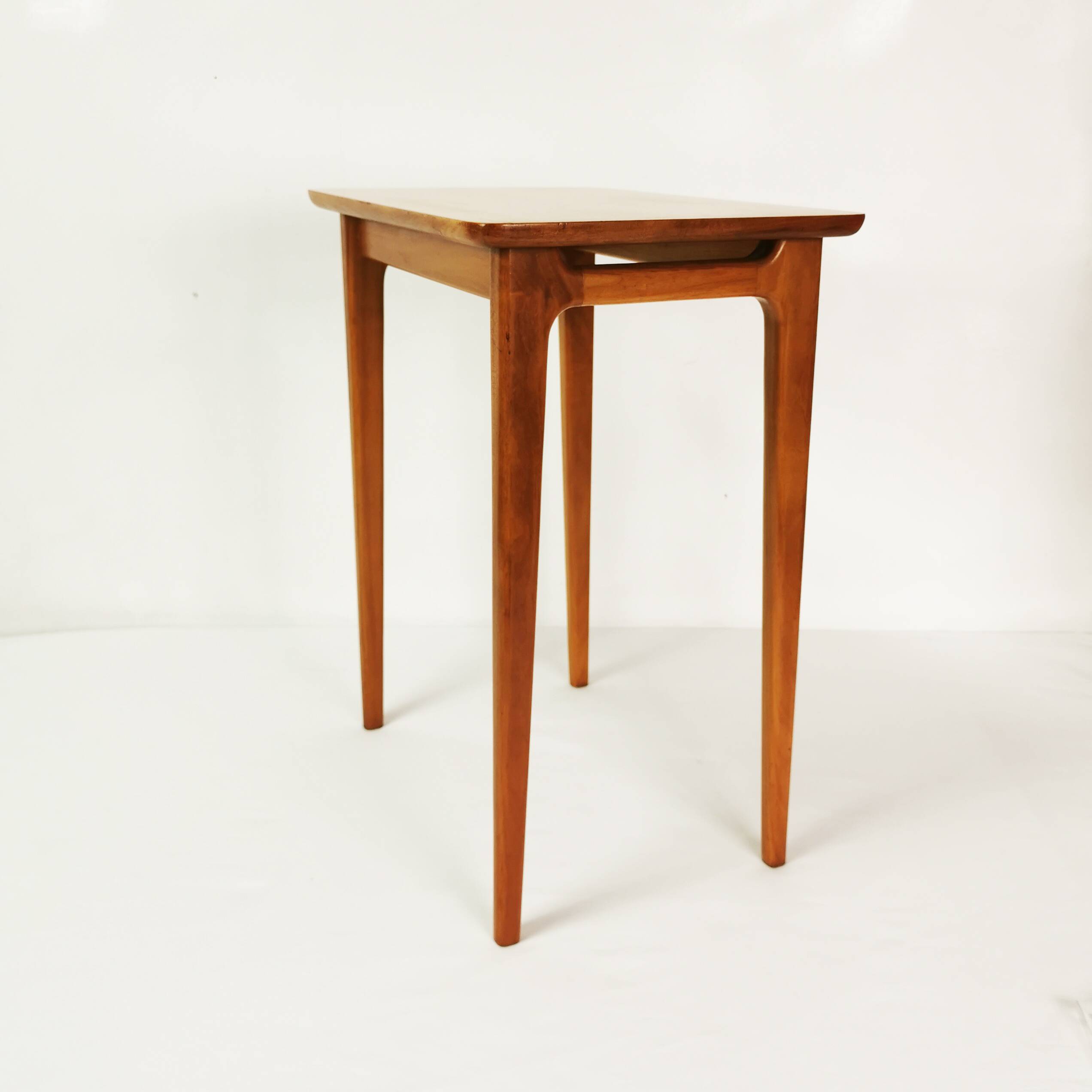 Minimalist side table, Lotos, Germany, 1960s.