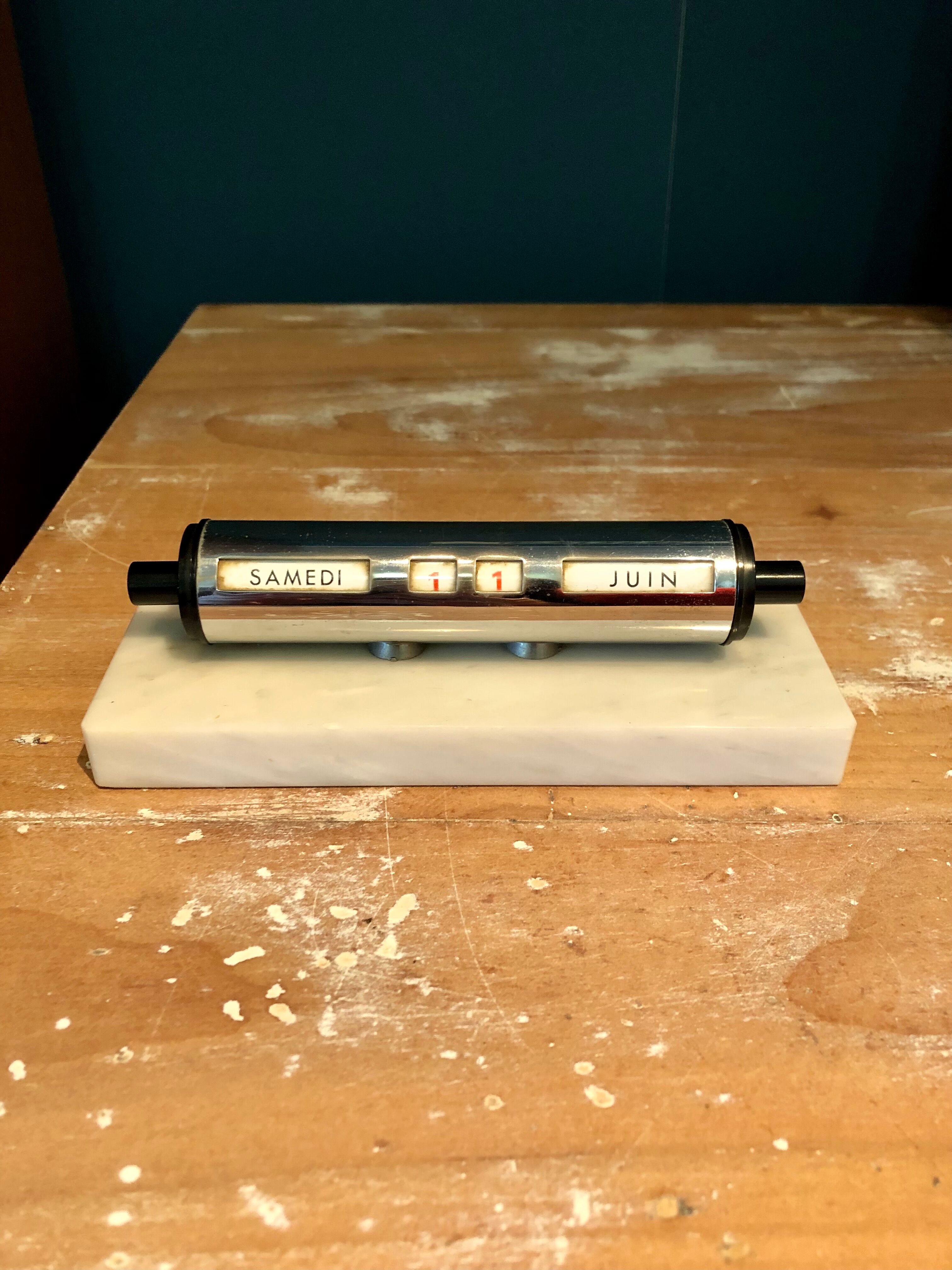 Vintage perpetual calendar