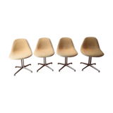 Set of 4 chairs the Fonda by Charles and Ray Eames, woolen yellow straw 1960-1970
