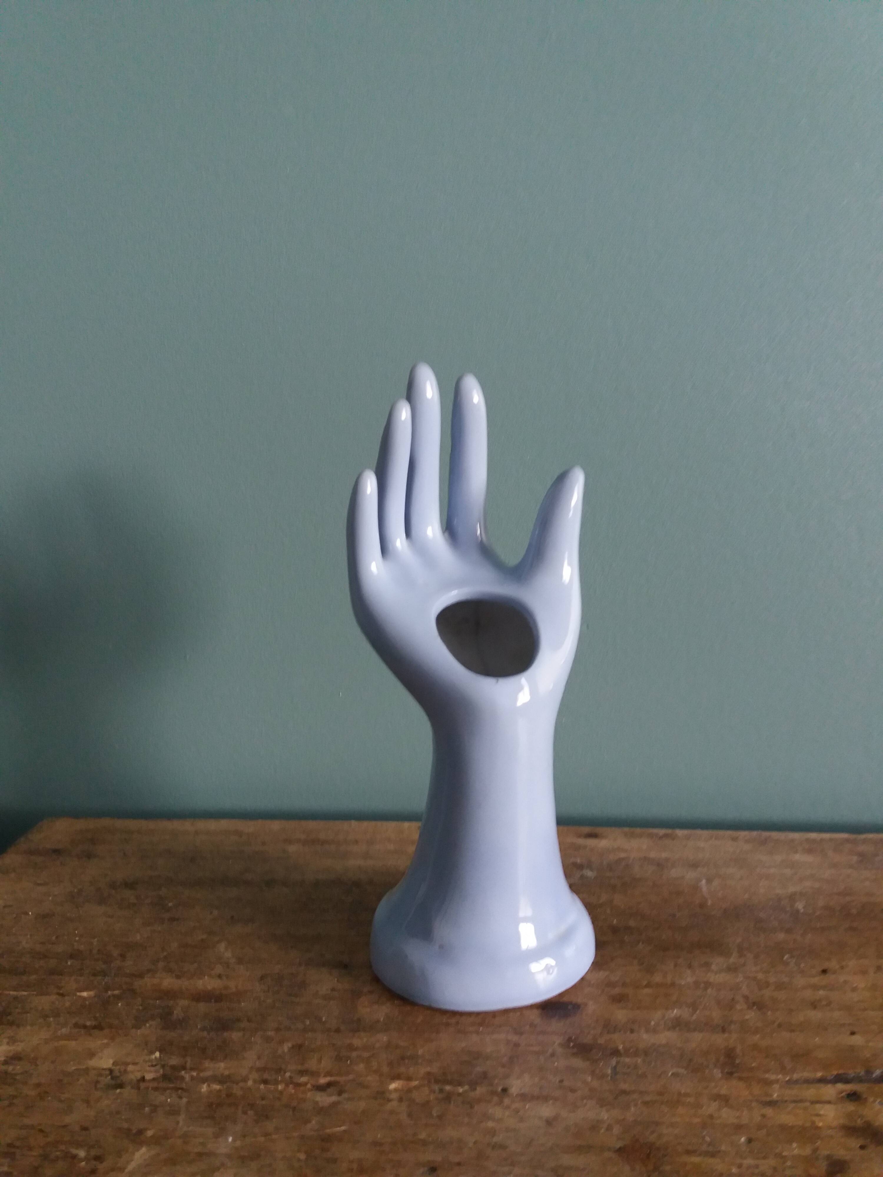 Main vase jewelry holder ring sizer