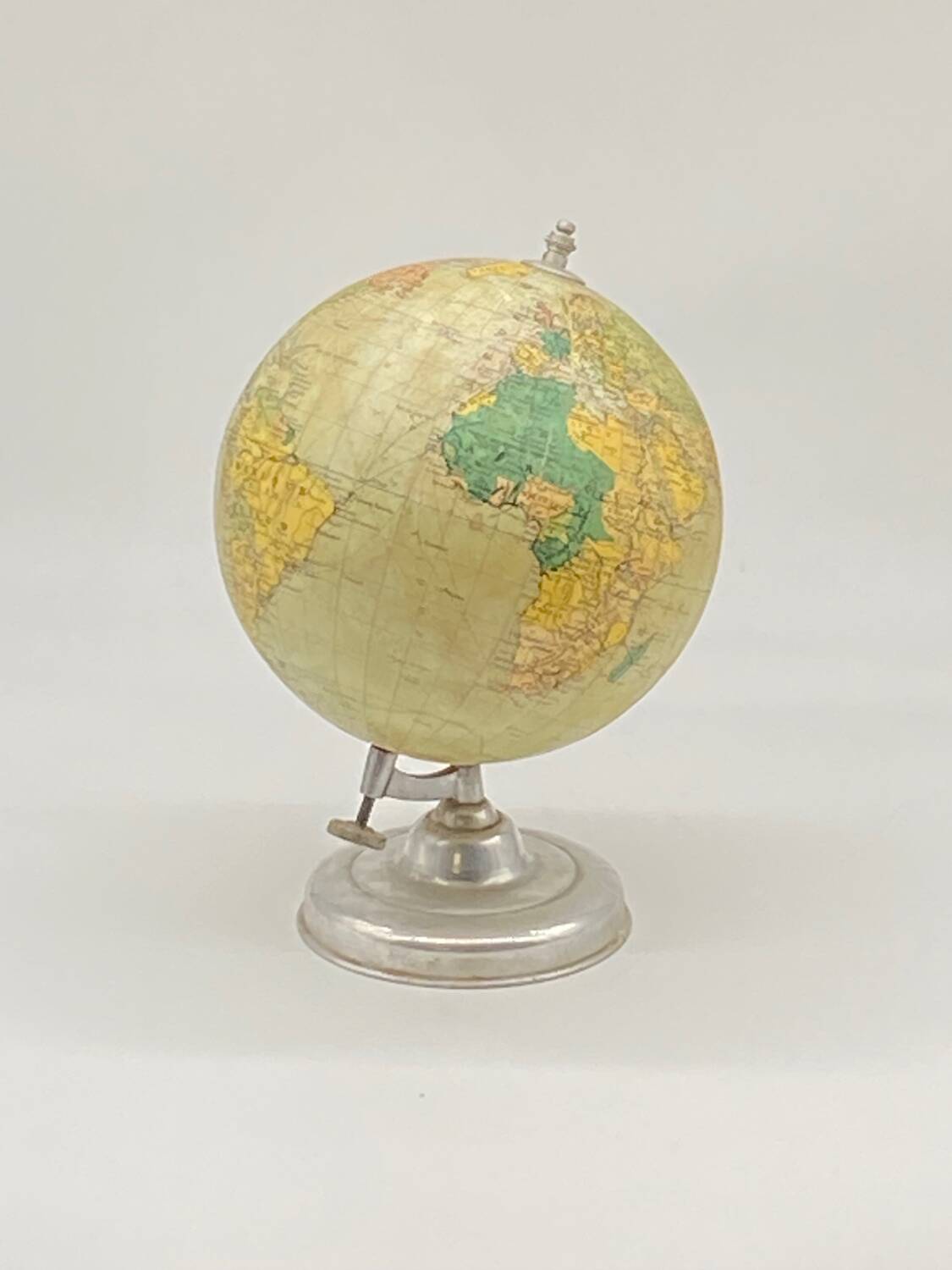 Globe 🌍 terrestrial Taride France 🇫🇷, vintage / old / circa 1960