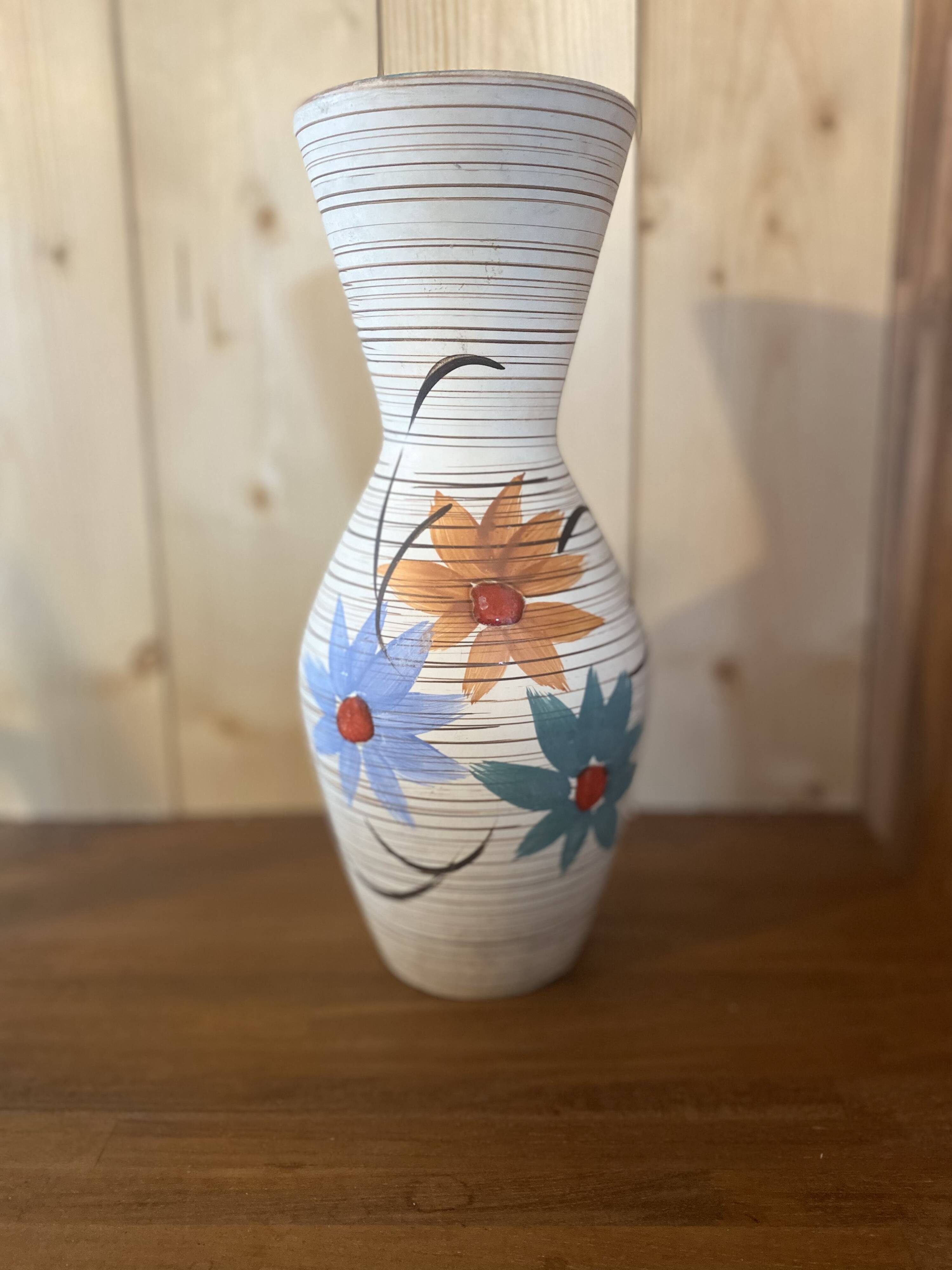 Ceramic vase with floral pattern