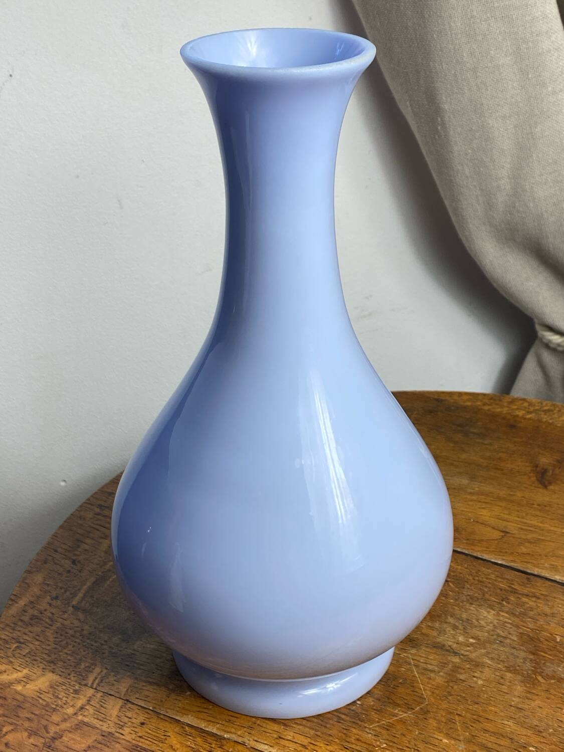 Globe in opaline violet