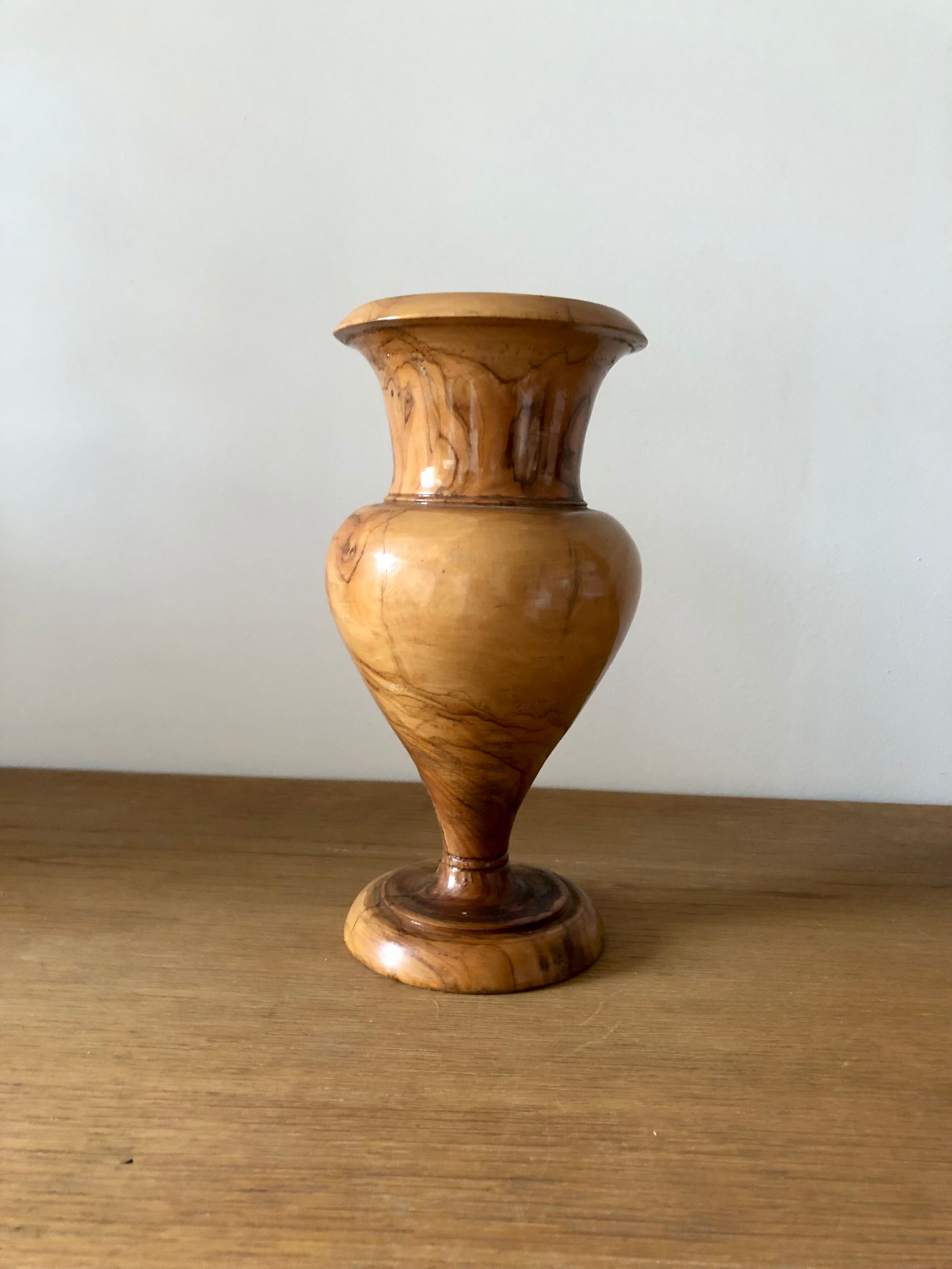 Olive vase