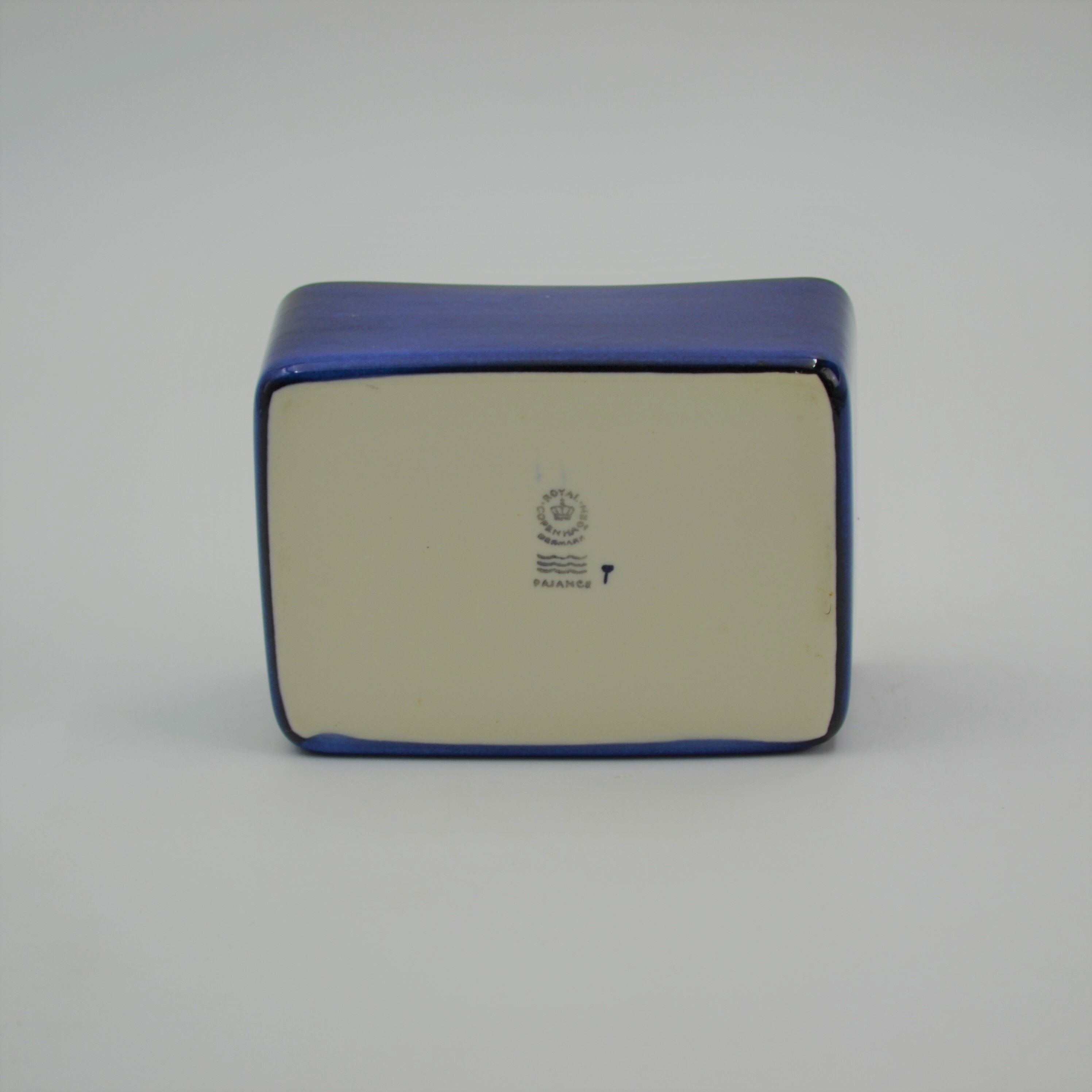 Beth Breyen's Tenera series earthenware box for Royal Copenhagen