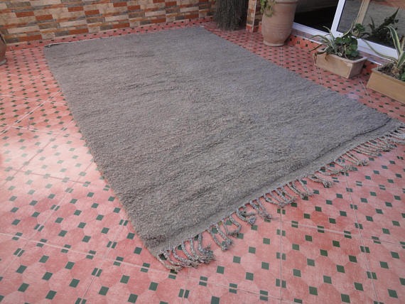 United gray carpet Beni Ouarain woollen Moroccan Berber 288 x 195 cm