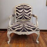 Pair of armchairs, carved and polychrome wood, printed zebra tapestry, Louis XV, circa 1790 – France