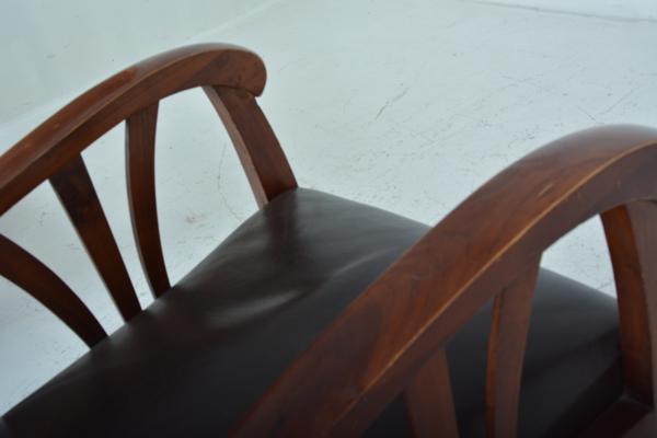 Fauteuil en bois et cuir