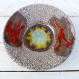 Deep dish Vallauris fat lava background glass animal motifs