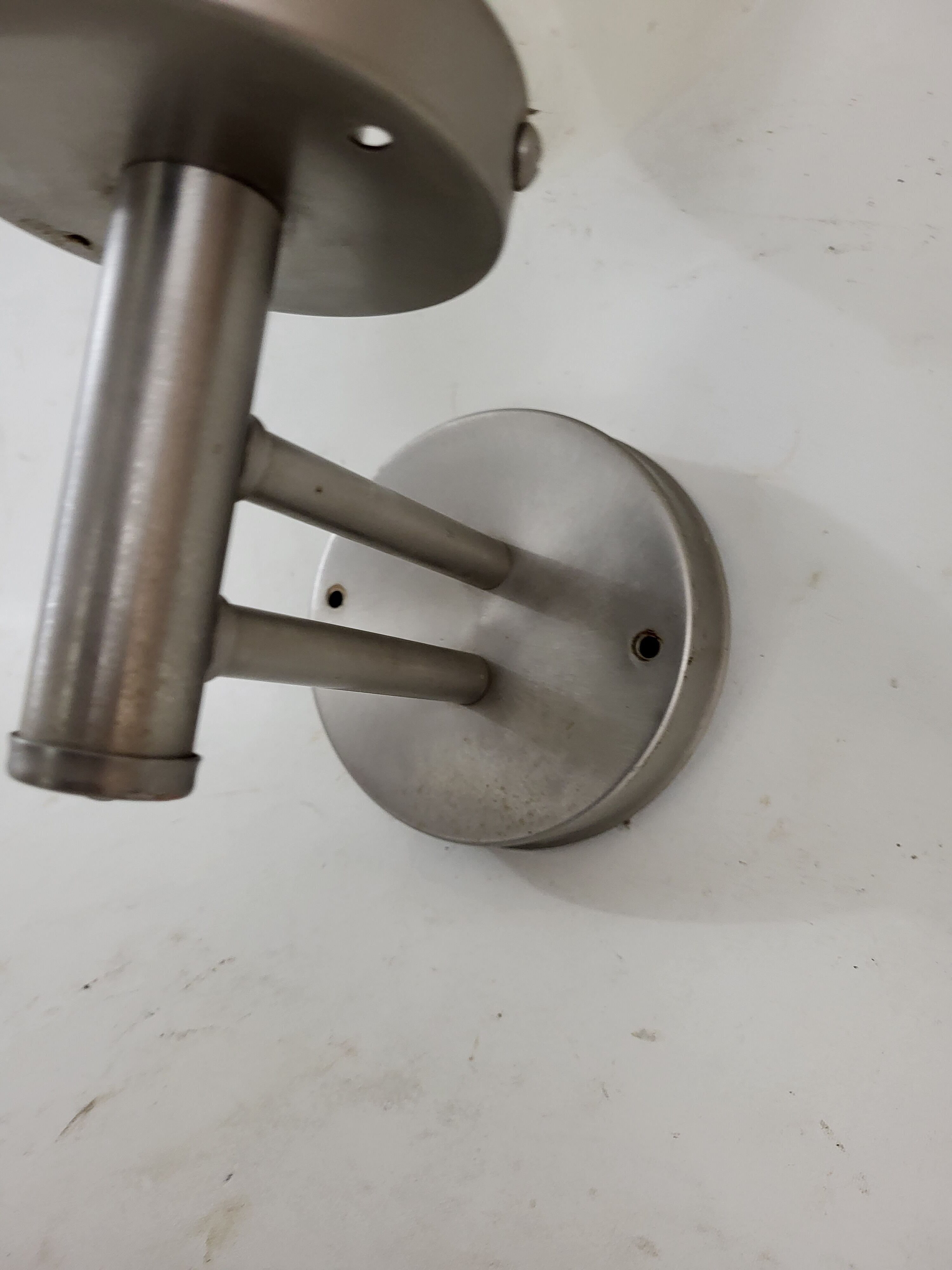 Outdoor garden wall lamp