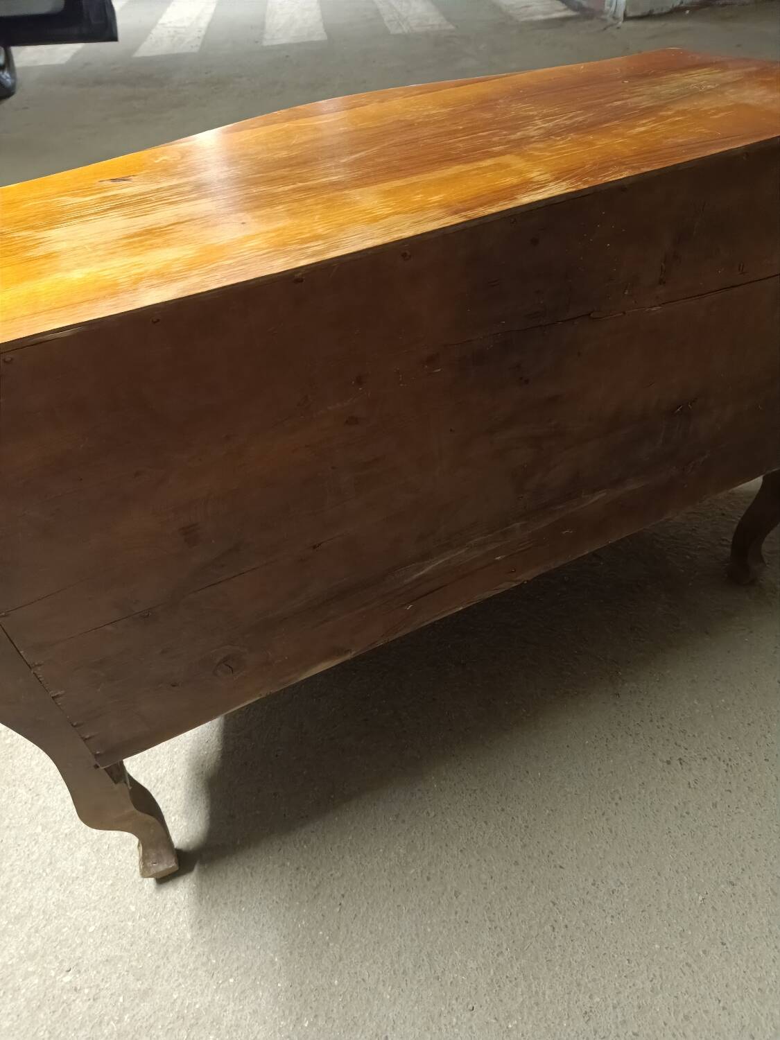 Bordeaux walnut chest of drawers