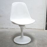 Vintage swivel tulip chair