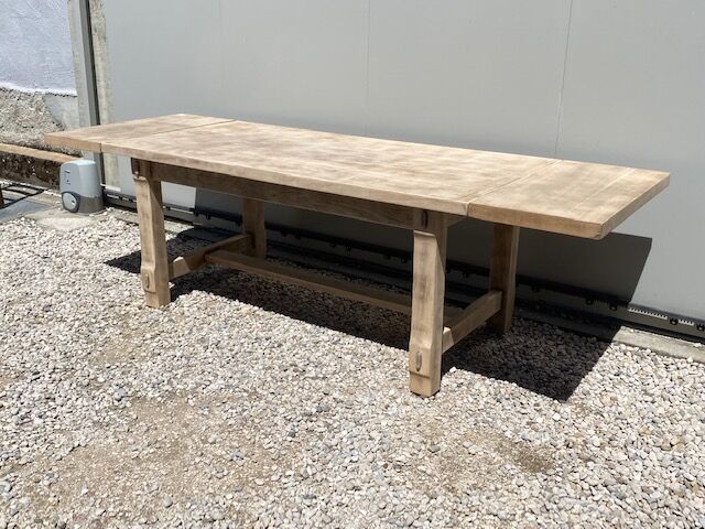 Stripped farmhouse table extensions to 255 cm