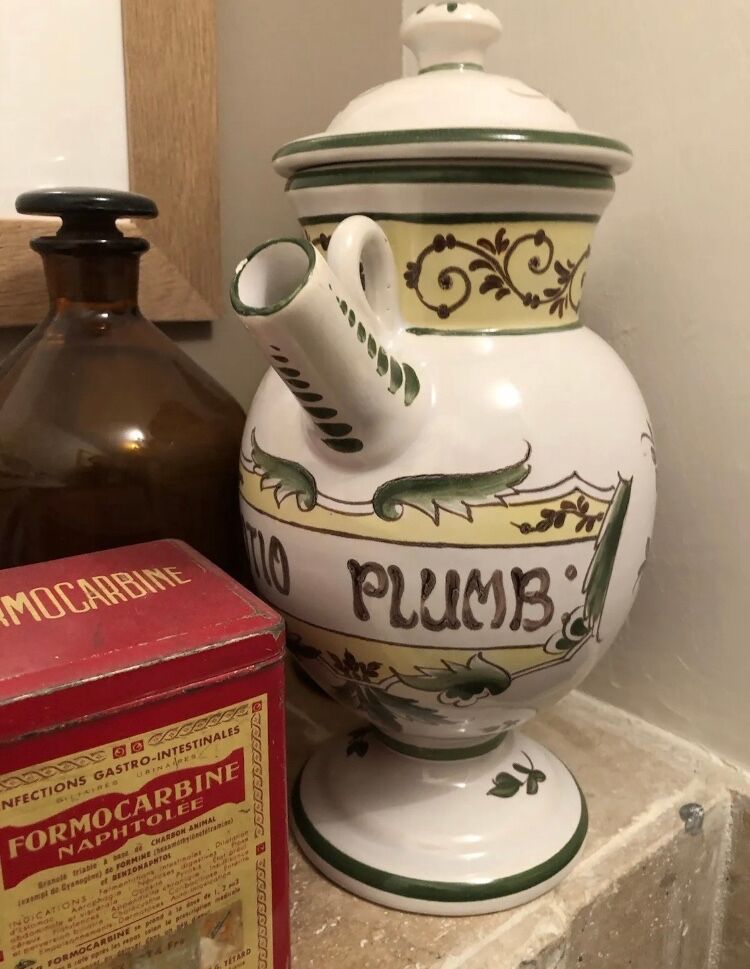 Pot ancien à pharmacie