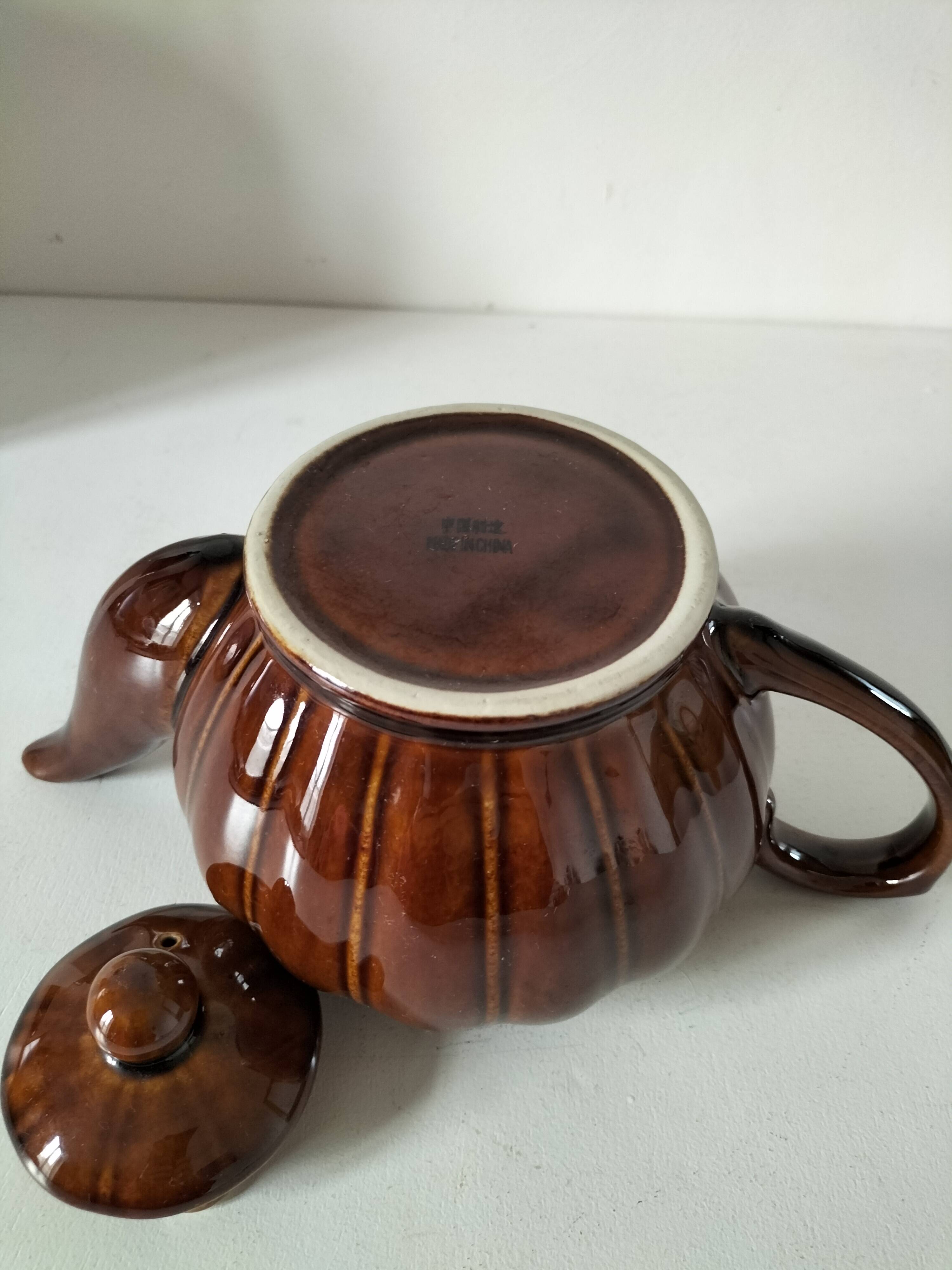 Chinese pumpkin shaped teapot