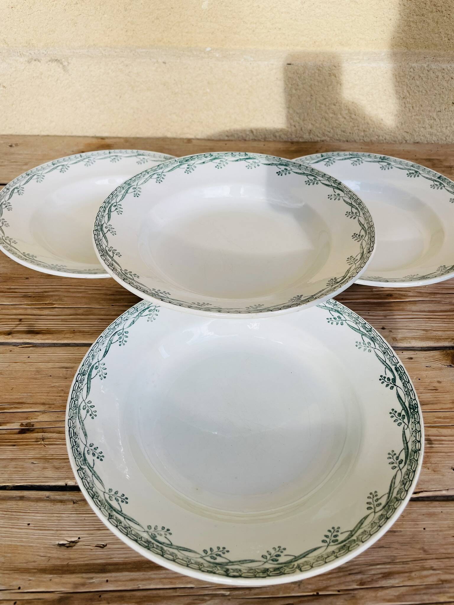 Set of 4 MDL & Hamage ironstone soup plates