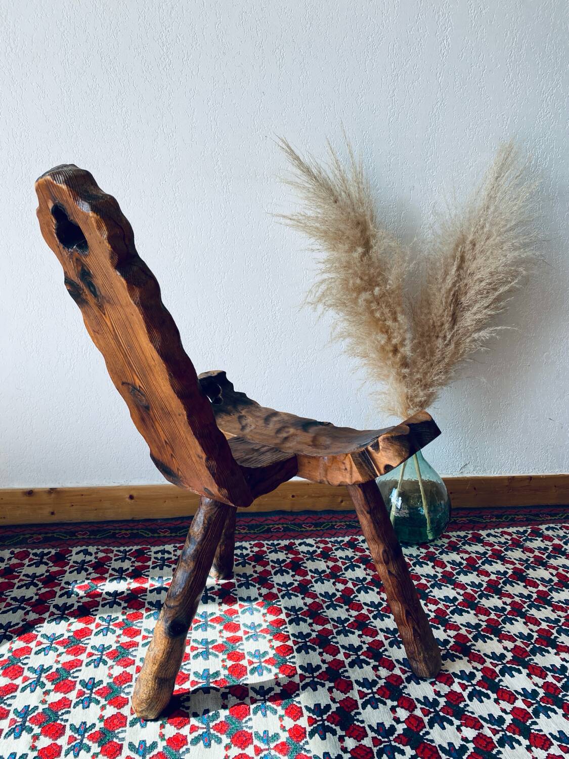 Antique tripod chair