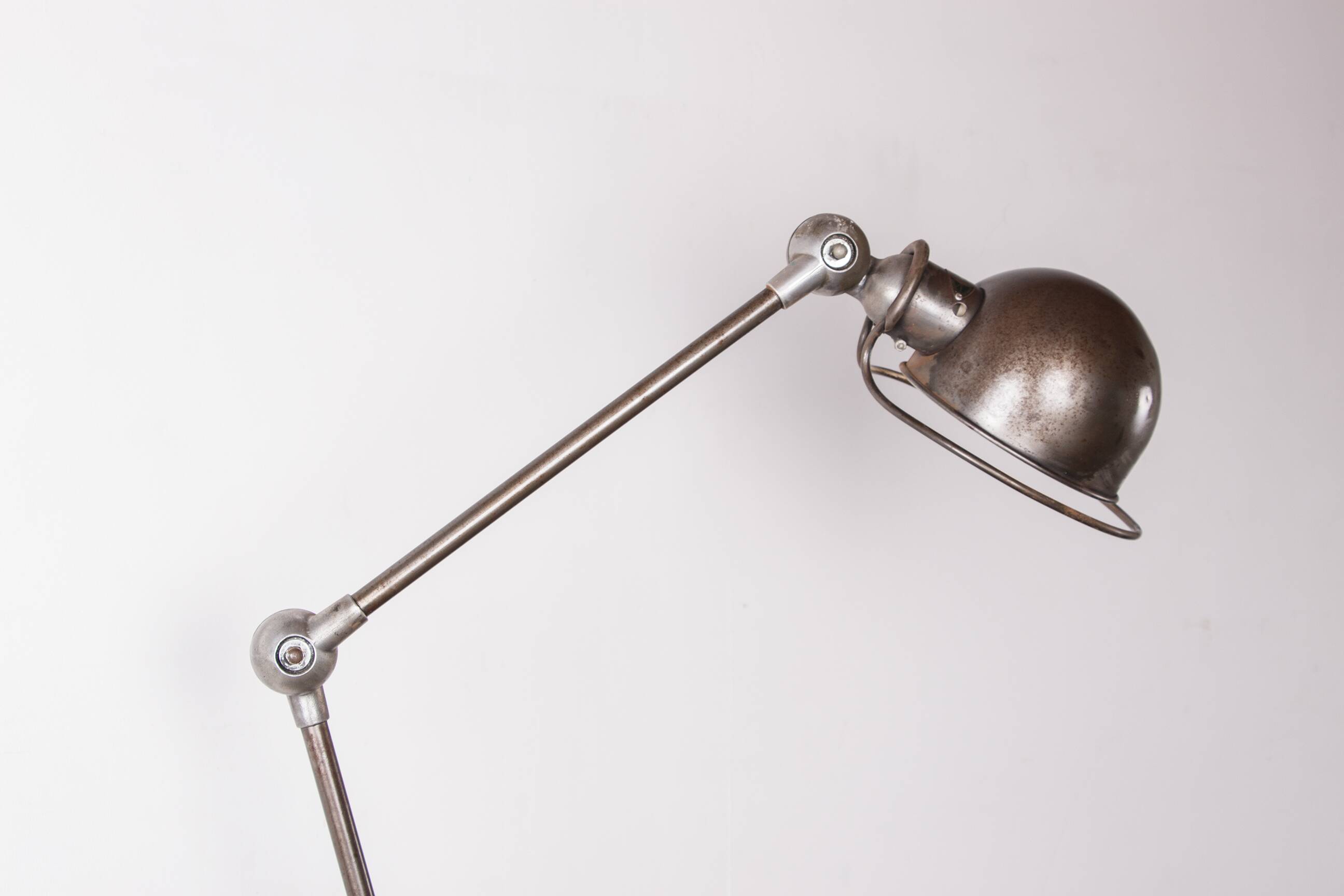 Metal desk lamp, Industrial style with two articulated arms by Jean-Louis Domecq for Jieldé.