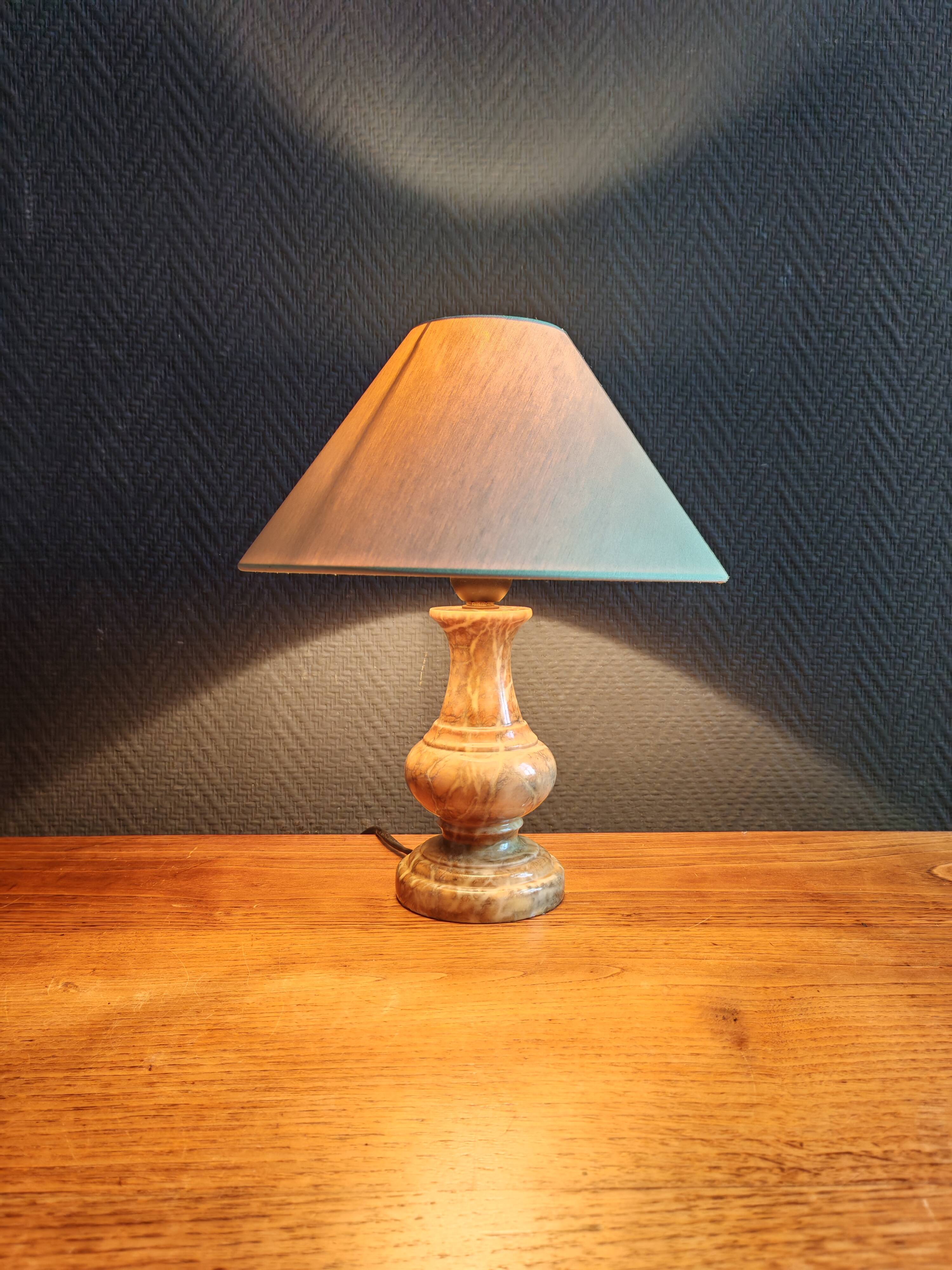 Vintage Table Lamp in Sculpted Alabaster – Base in Natural Stone