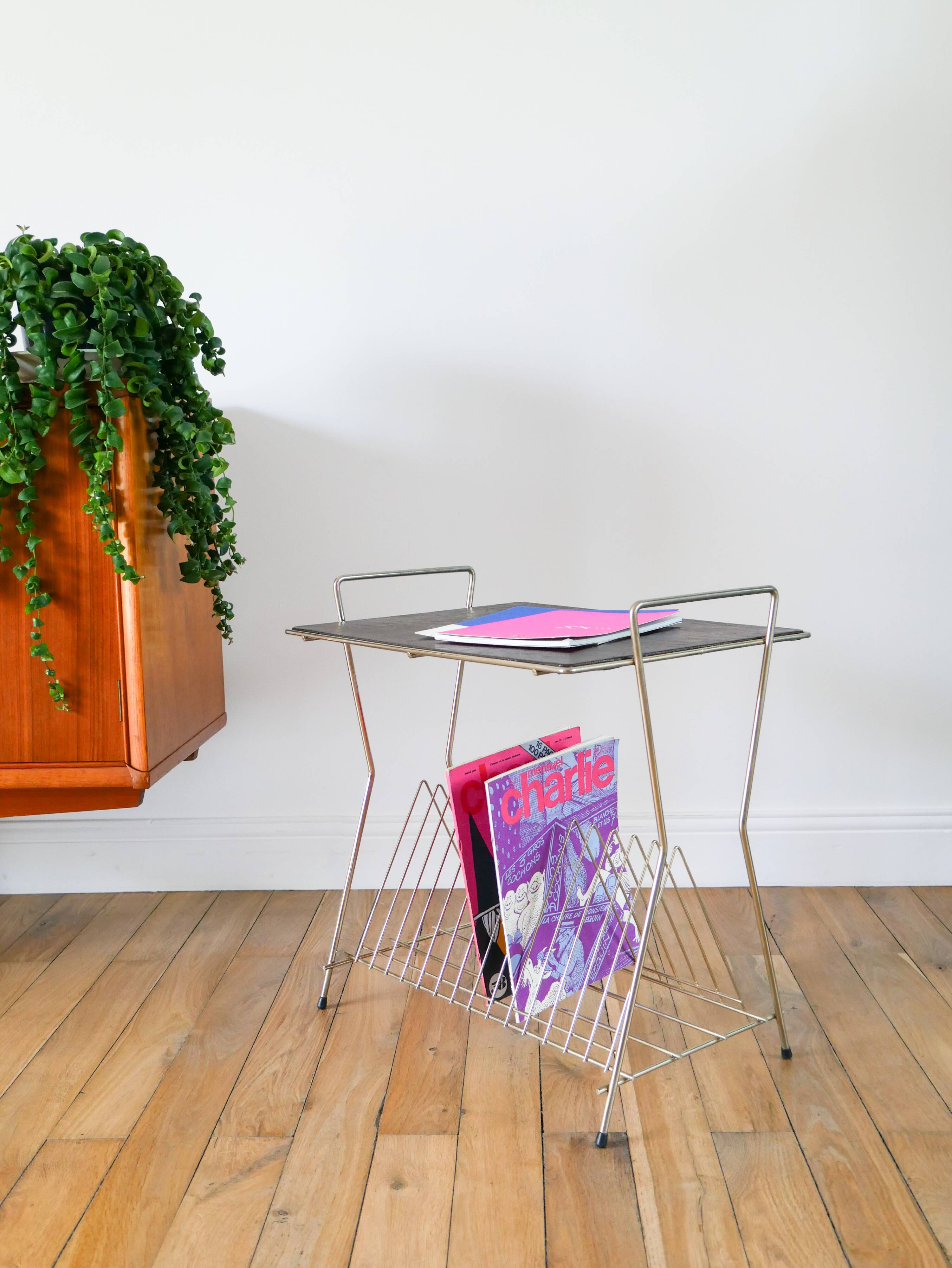 Vinyl rack in brass and leatherette, 1960