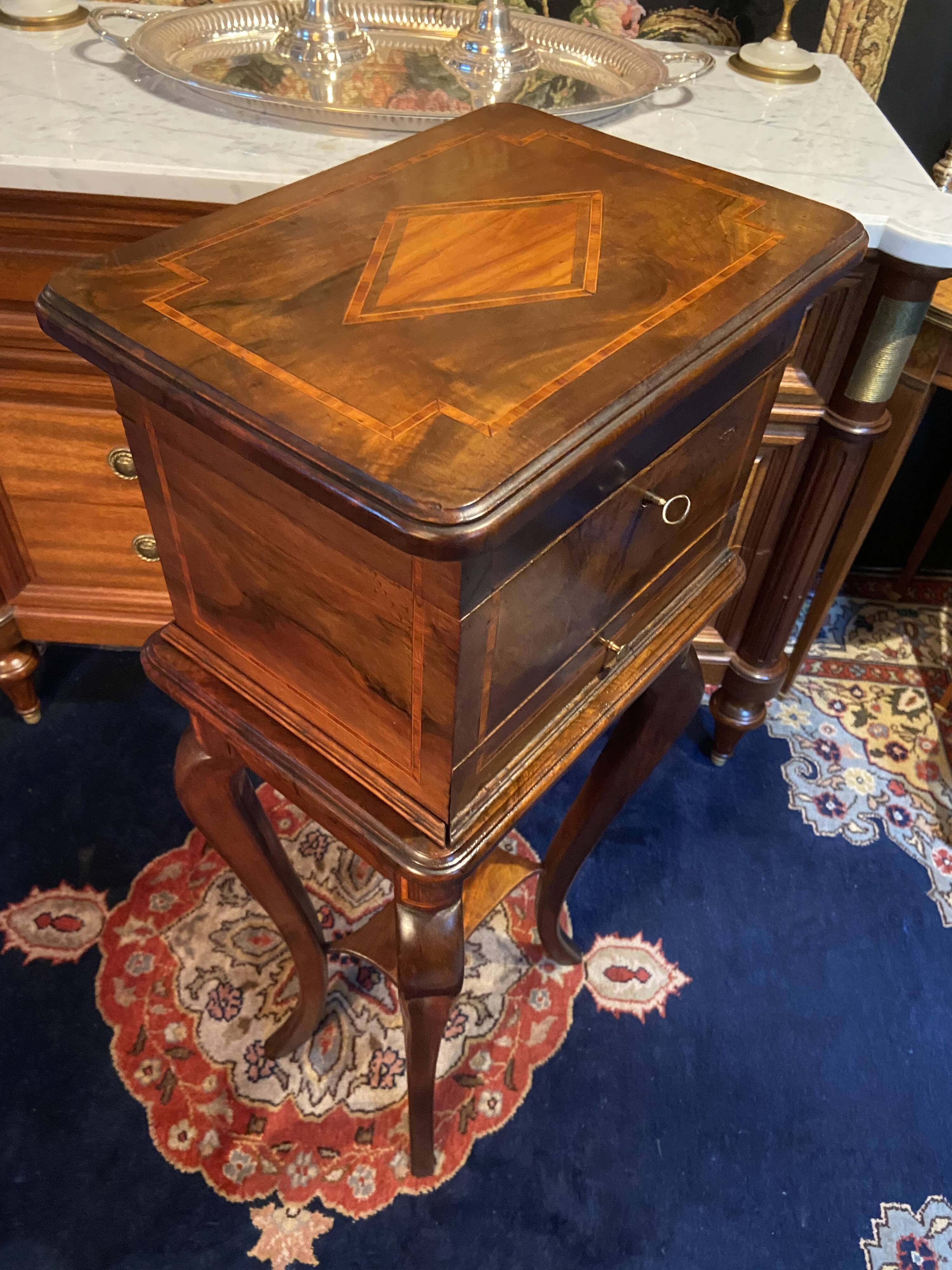 Walnut jewelry cabinet with marquetry decoration, early 19th century, Restoration