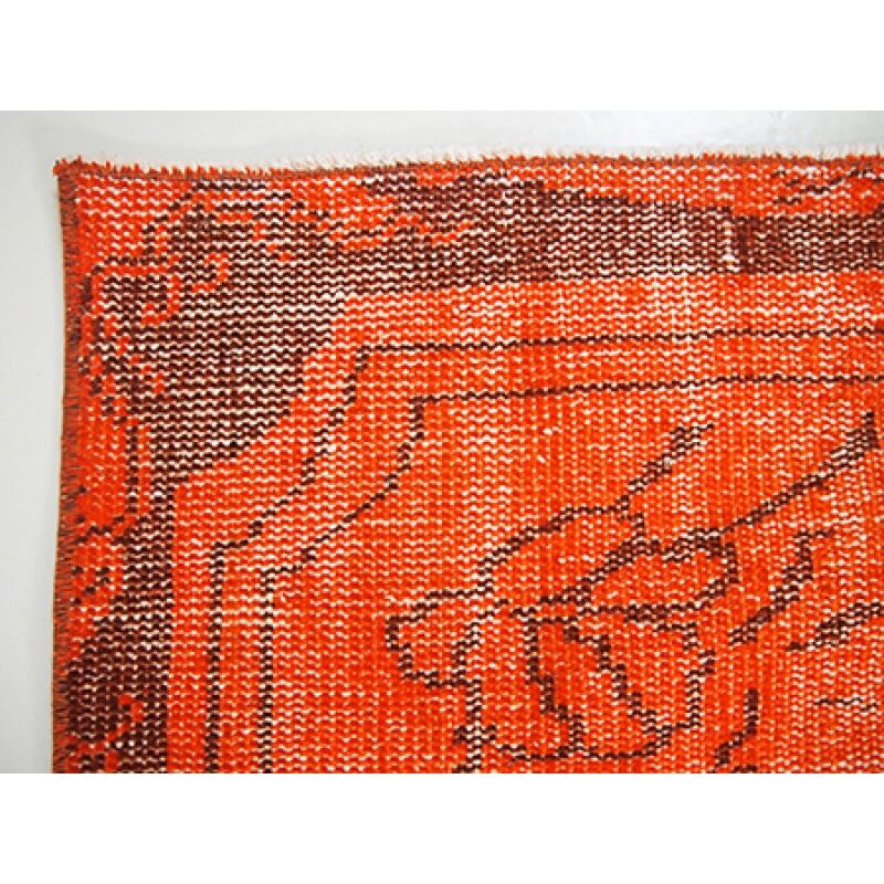 150x270cm orange carpet