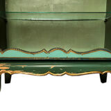 Venetian-style wooden lace-up with bouquets of flowers