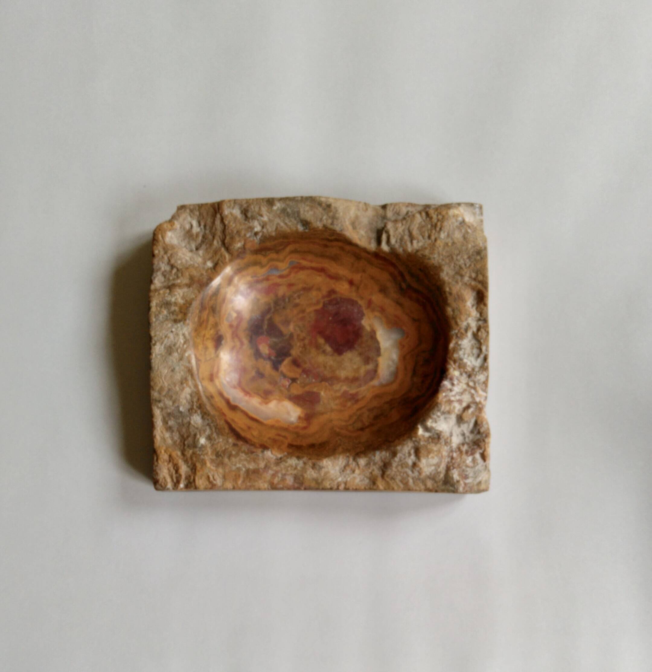 Natural onyx stone pocket emptier, 70s-80s