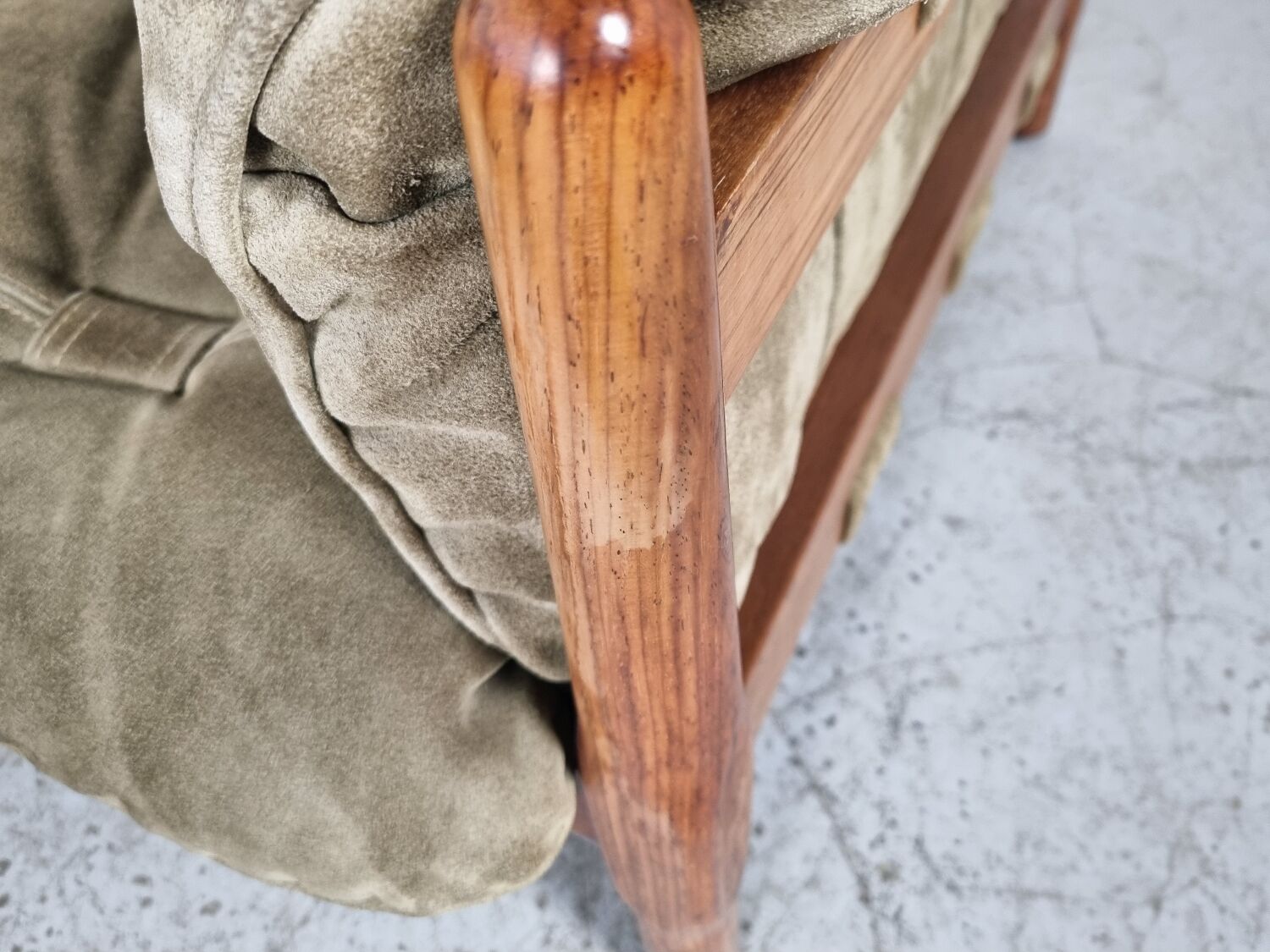 Pair of Brazilian rosewood armchairs, 70s