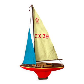 Giraud Sauveur CX 39 wooden basin sailboat, vintage toy from the 60s