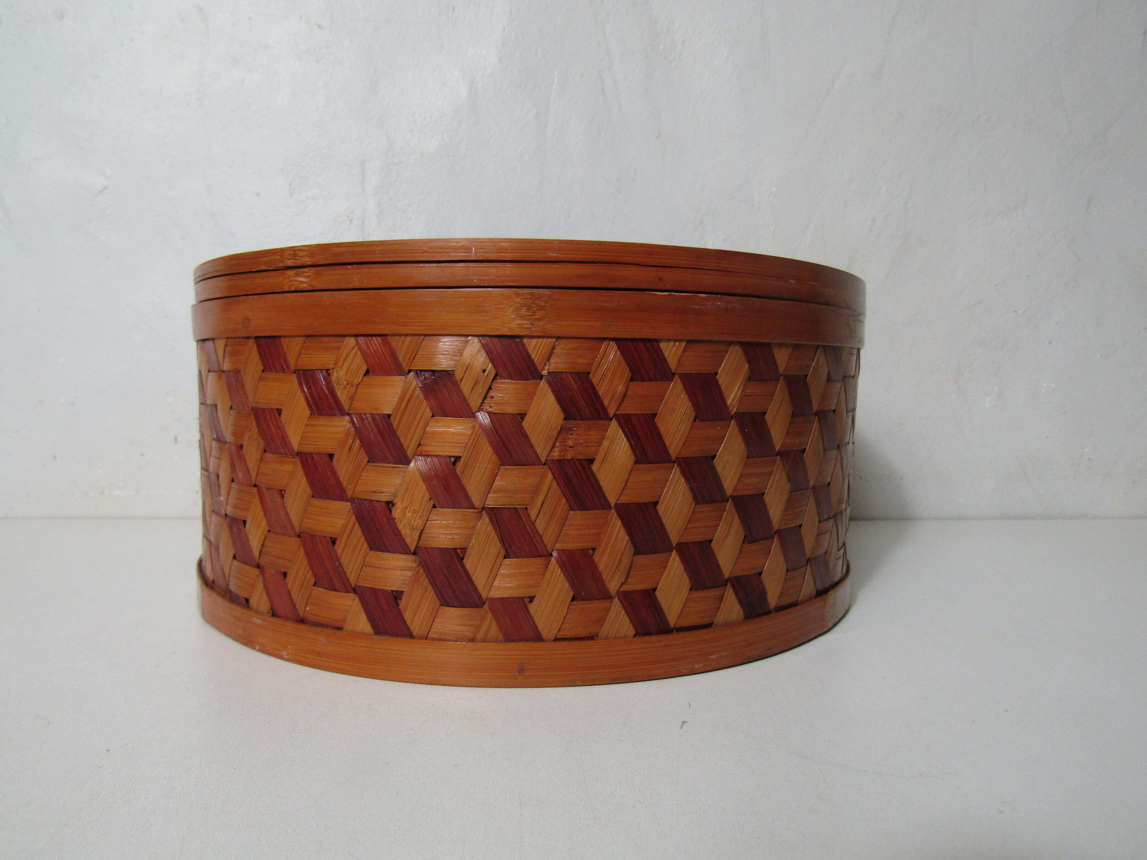 Vintage bamboo rattan round box