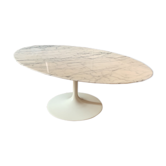 Table basse par Eero Saarinen pour Knoll