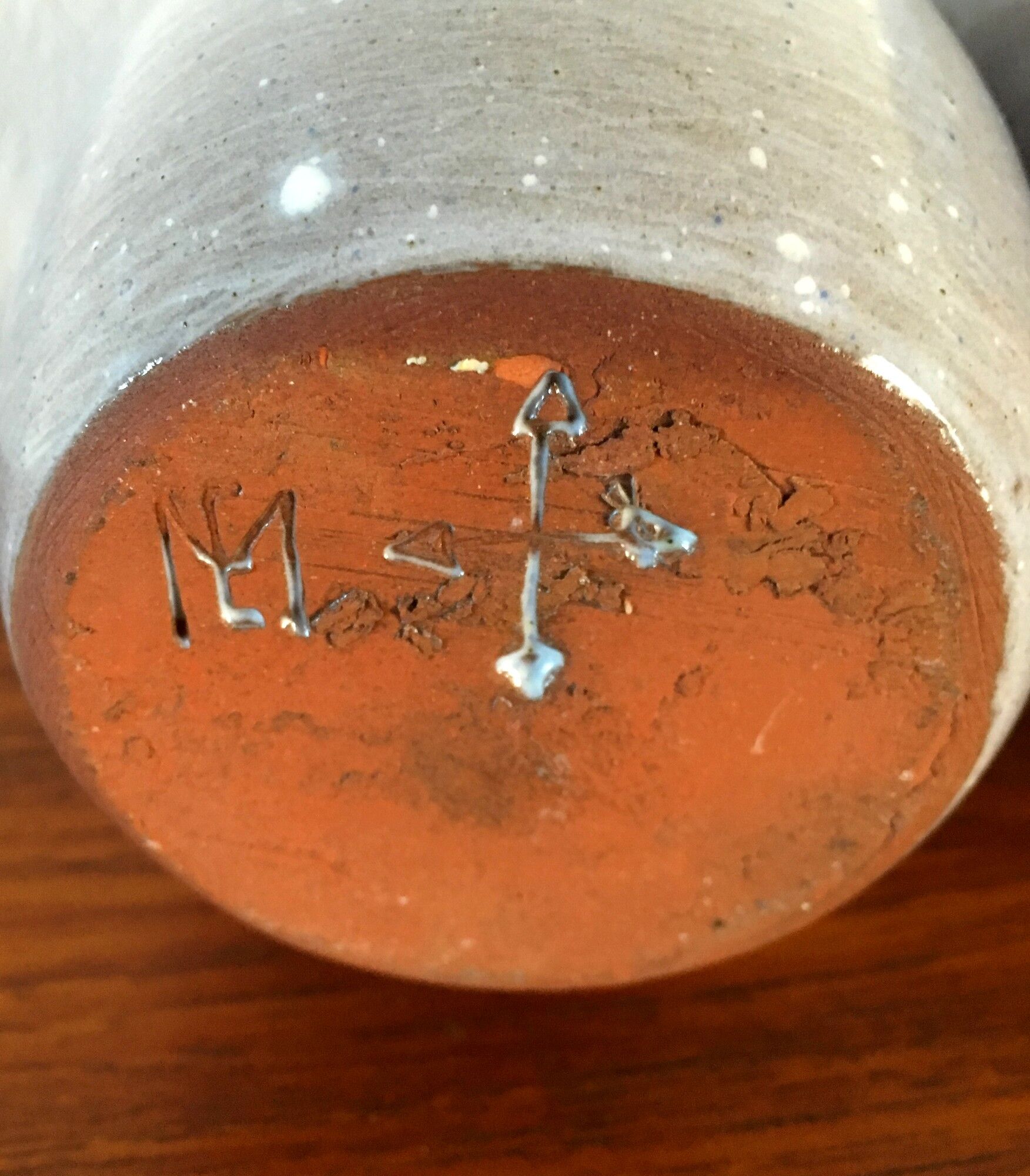 2 vintage ceramic vase signed