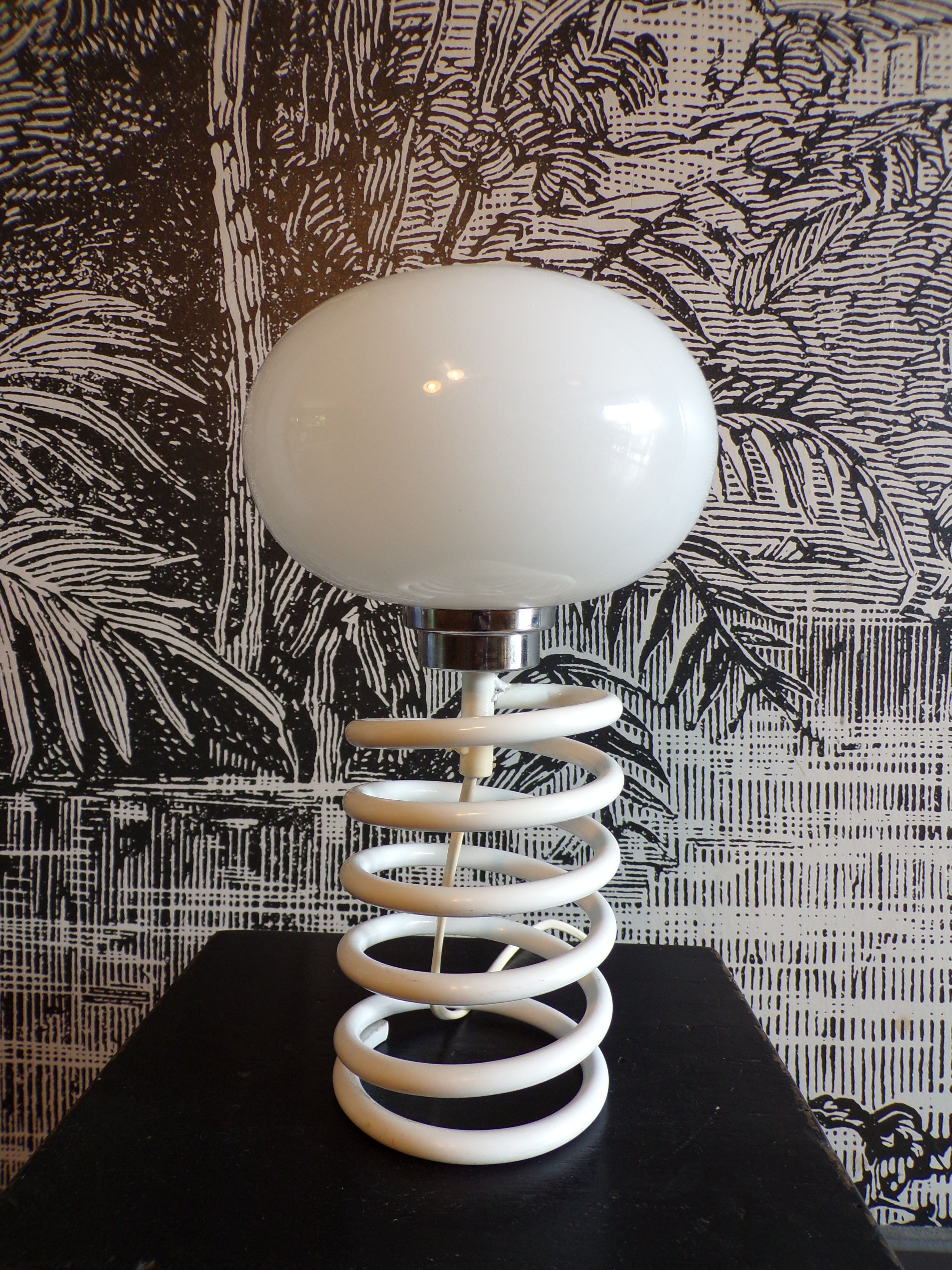 Spring lamp 1970