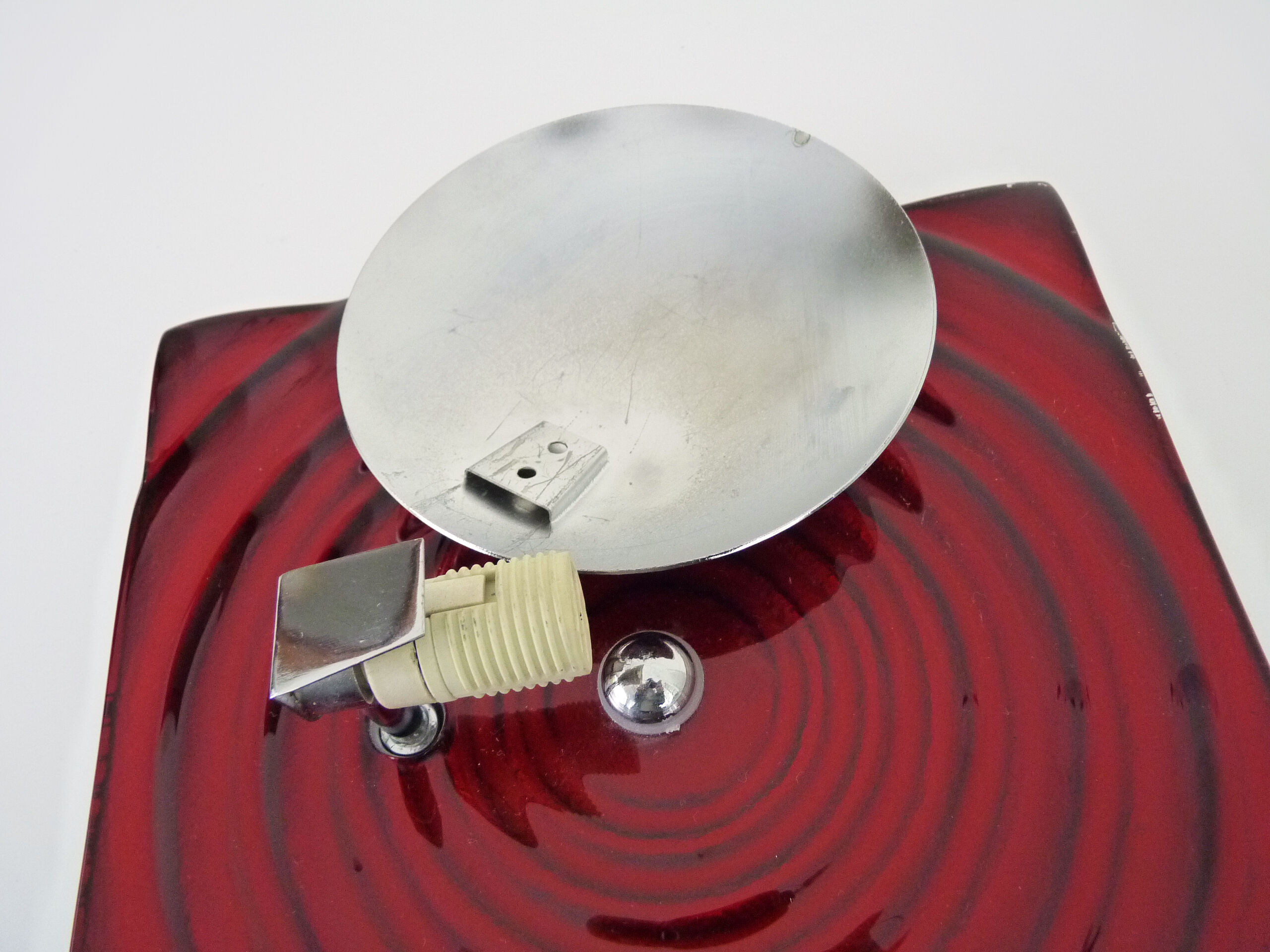 Paul Neuhaus wall lamp in red glass and chrome reflector