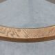 Table moderne en bois de cèdre et verre, Italie fin du 20e siècle