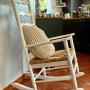 Chaise berçant rustique