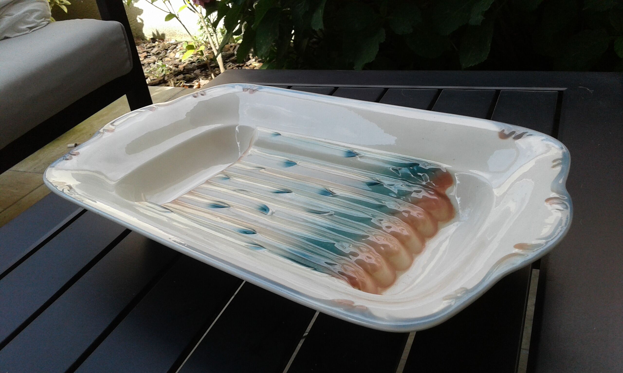 Great asparagus dish. Barbotine . Digoin Sarreguemines