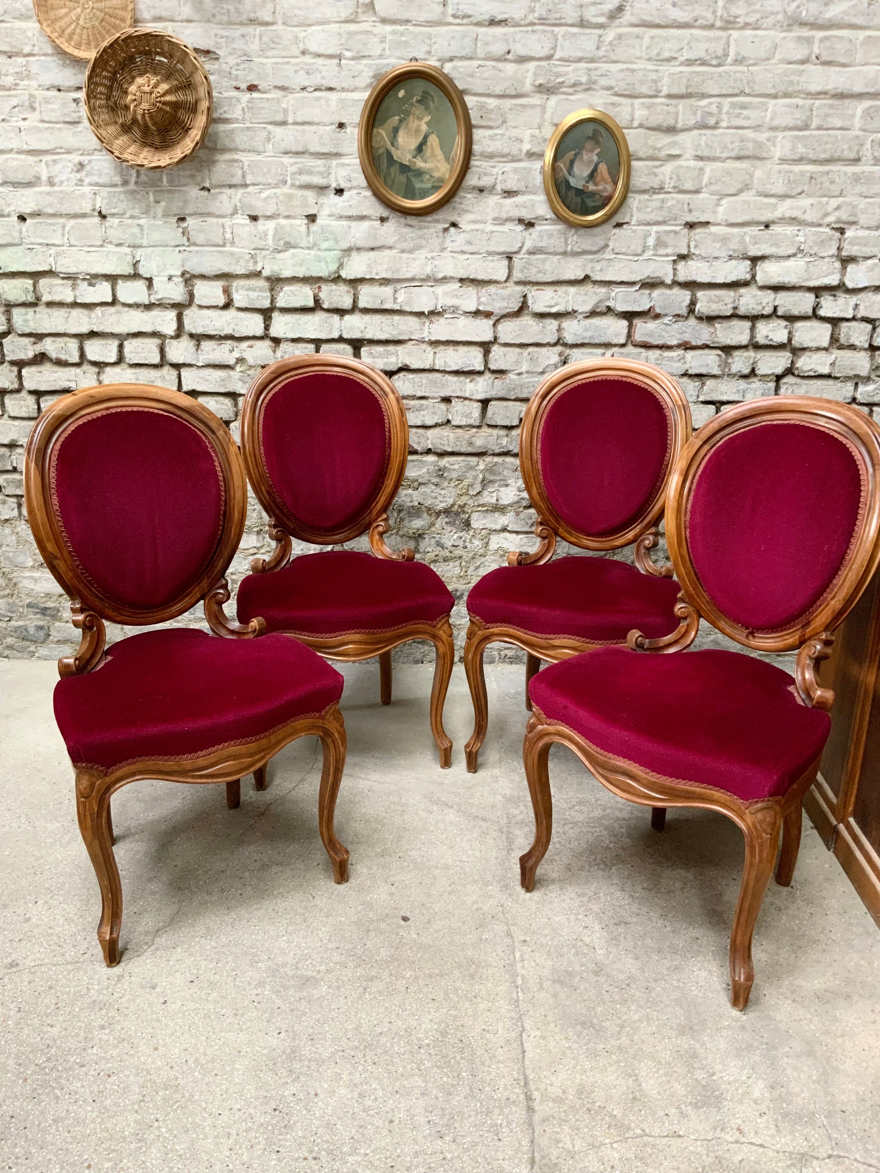 4 medallion chairs