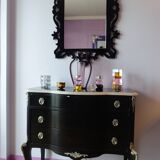 Elegant and timeless oriental black mirror