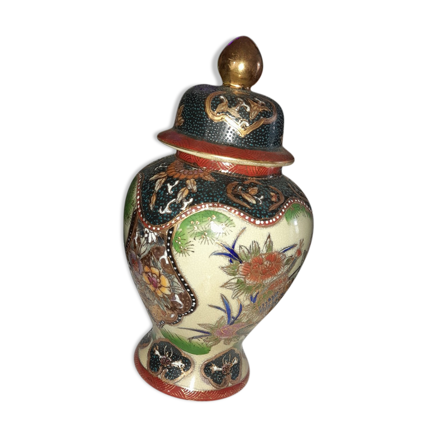 Japan porcelain potiche