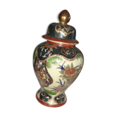 Japan porcelain potiche