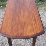 Round table in pine , with flaps