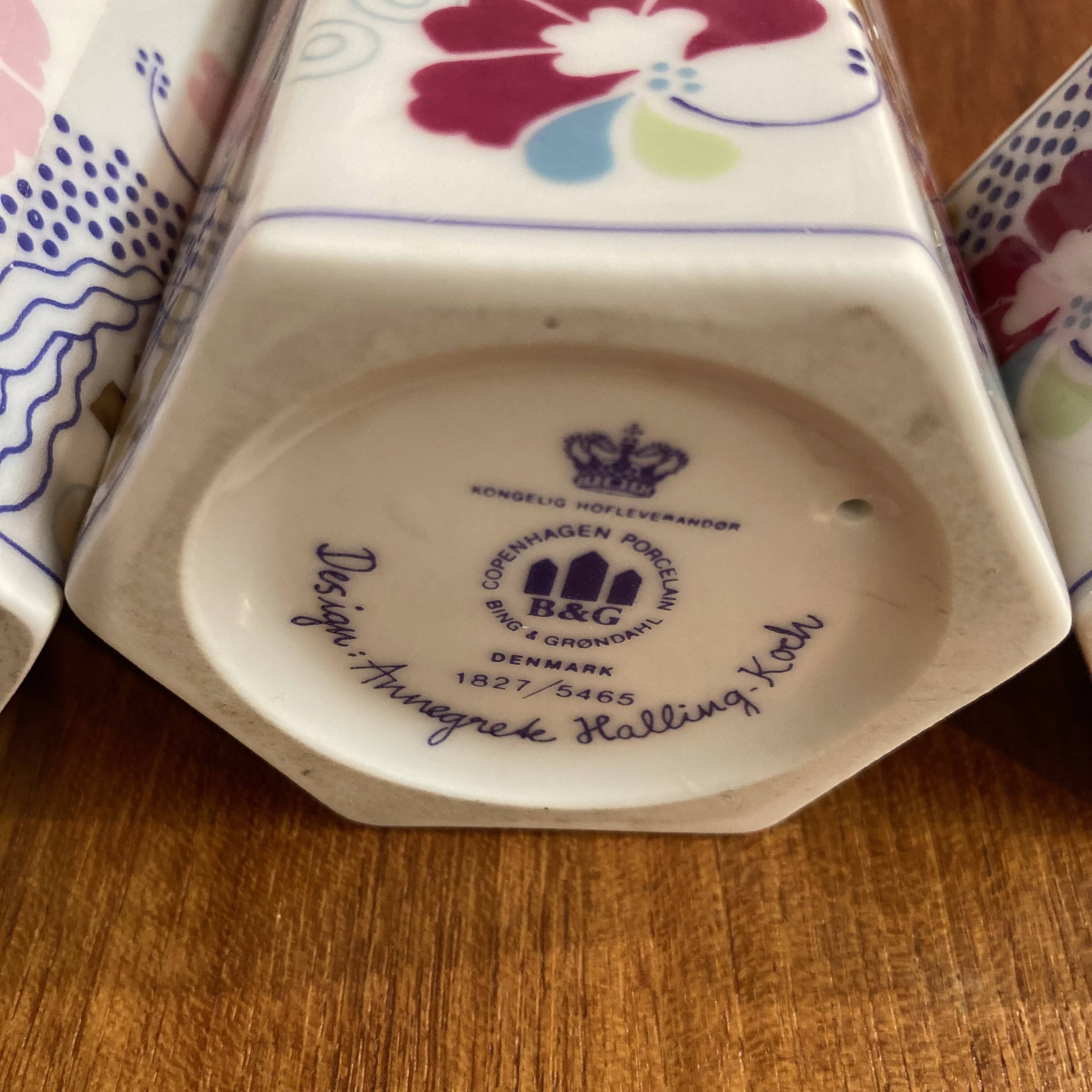 Set of five Scandinavian design ceramics.