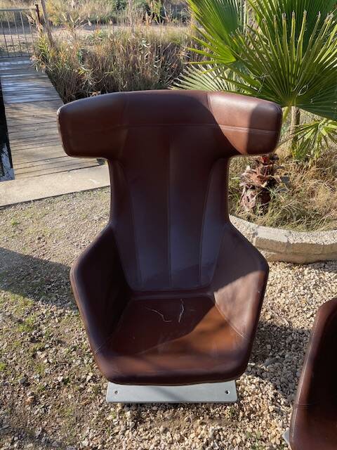 Pair of Moroso Italian design swivel armchairs